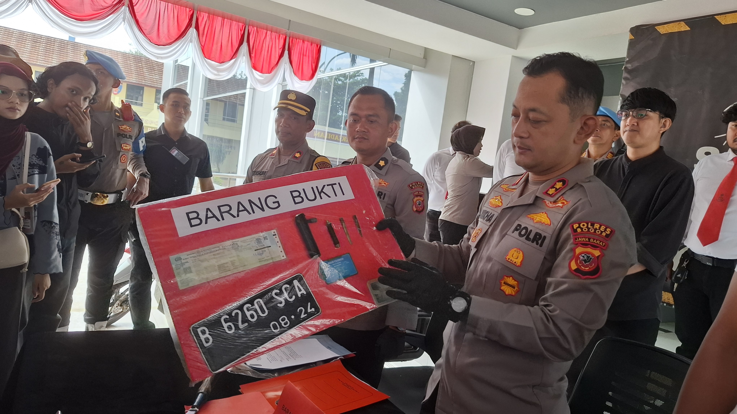 Polisi Tangkap Curanmor di Mall Cileungsi, Terancam Pidana 7 Tahun Penjara