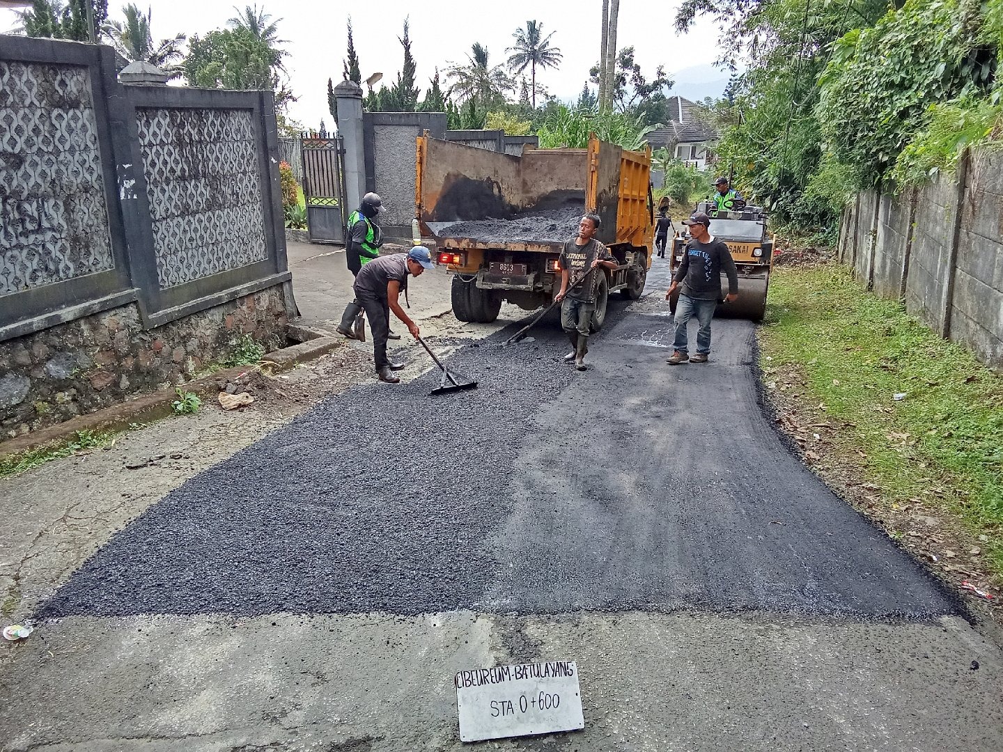 Bupati Bogor Rudy Susmanto Dukung Penuh Perbaikan Jalan, DPUPR Tancap Gas!