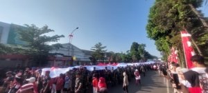 Kirab Bendera Merah Putih Sepanjang 500 meter di Kota Bogor