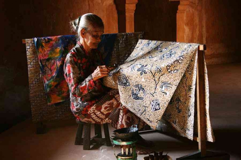 Sejarah dan Perkembangan Batik, Warisan Budaya Indonesia yang Mendunia
