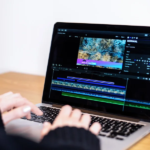 6 Aplikasi Pengedit Video Terbaik untuk Ponsel dan PC