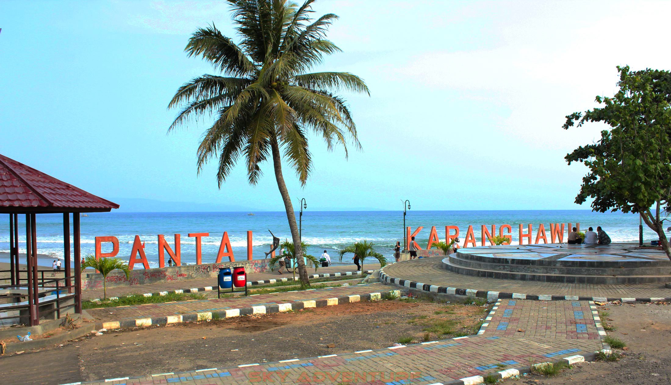 5 Wisata Pantai Favorit di Jawa Barat dengan Pesona Alam Menakjubkan