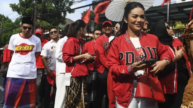 4 Alasan Mengapa Banyak Artis yang Terjun jadi Wakil Rakyat