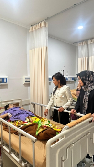Marlyn Maisarah Datangi RSUD Kota Bogor, Jenguk Korban Ambruknya Majelis Taklim Ciomas