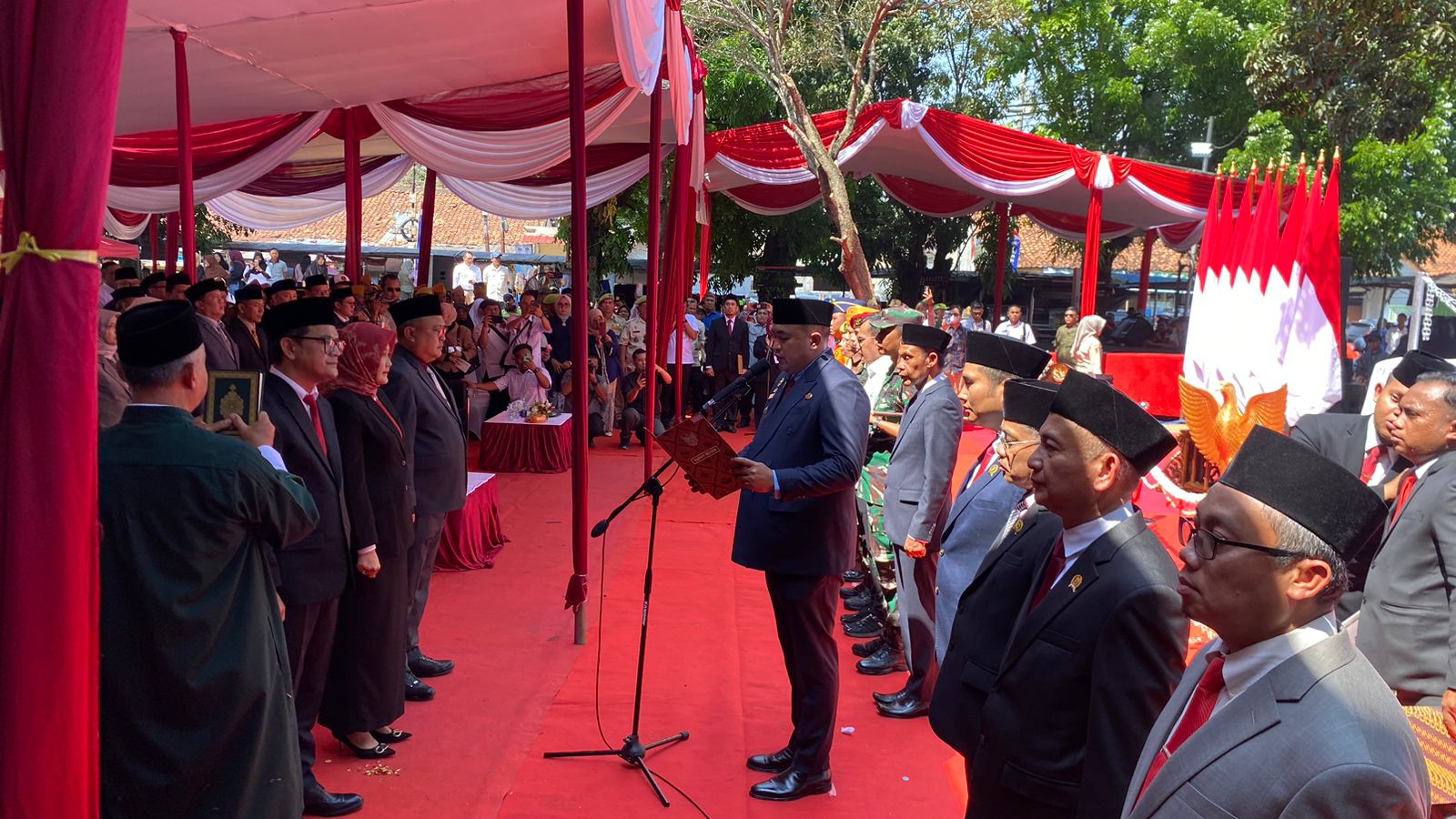 Bupati Bogor Lantik Tiga Pejabat Eselon II di Tugu Perjuangan Jonggol