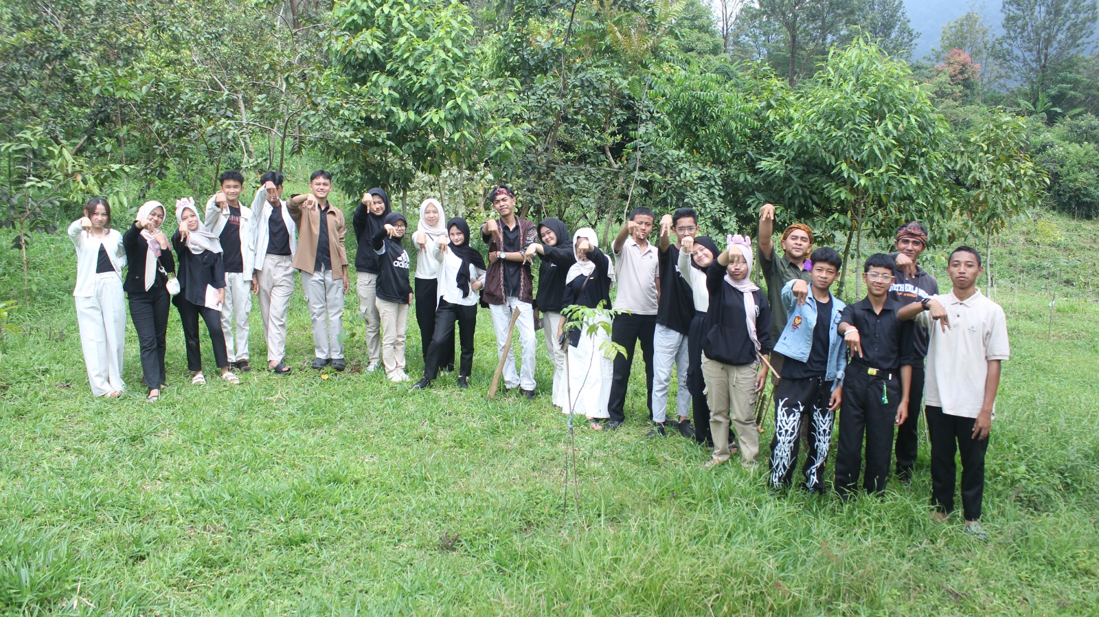 Tasyakuran Perdana Bait Harmoni: Seni, Kreativitas, dan Kepedulian Lingkungan