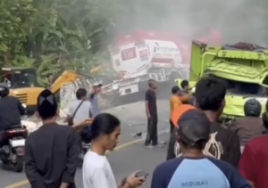 Begini Kronologi Tabrakan Beruntun di Jalan Cilame Cigudeg