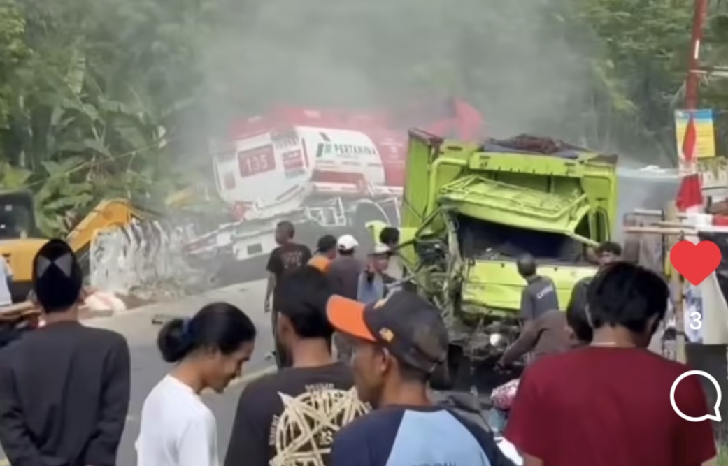 Breaking News ! Tabrakan Beruntun di Cigudeg Bogor