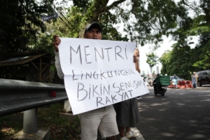 Menteri LH Diduga Kabur dari Dialog Warga Puncak
