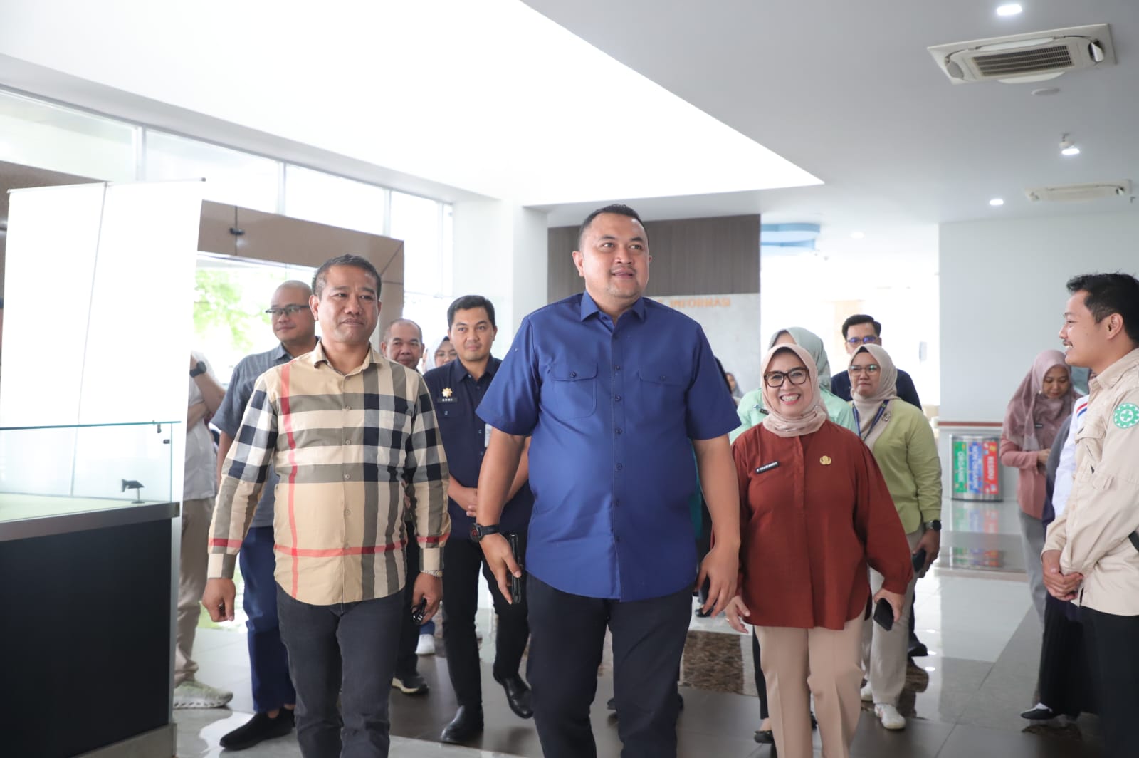 Tinjau Klinik Utama Parung, Bupati Bogor Pastikan Pelayanan Kesehatan Warga Berjalan Optimal