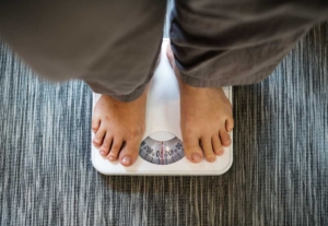 5 Hal yang Bisa Bikin Berat Badan Naik Tanpa Disadari