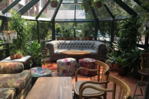 5 Kafe Hidden Gem di Bandung yang Cozy dan Estetik, Cocok Buat Santai Akhir Pekan!