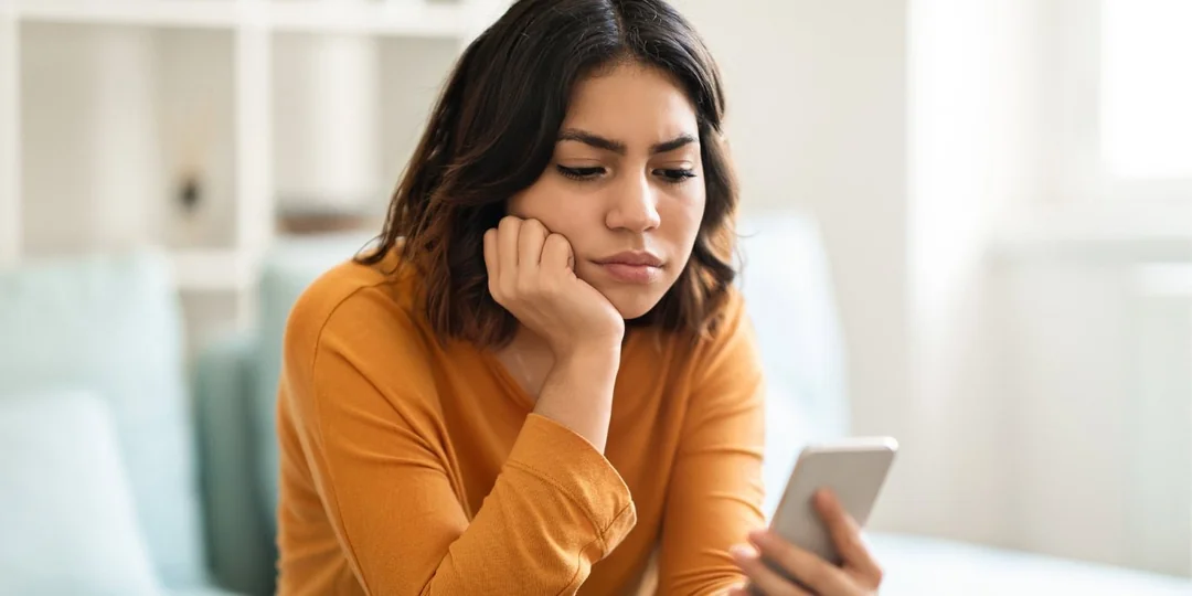 FOMO di Era Digital: Penyebab, Dampak, dan Solusi Mengatasinya