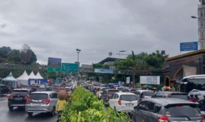 Jelang Nataru, Polres Bogor Ajak Joki Jalanan Atur Lalu Lintas di Puncak