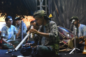 Puisi, Calung, dan Duka : Refleksi Akhir Tahun Desa Ciadeg Gaungkan Suara Alam