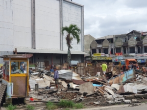 Satpol PP Kabupaten Bogor Bongkar 17 Bangli di Pasar Cibinong