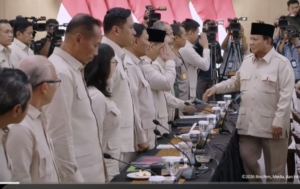 Dihadapan Menteri, Prabowo: Pemimpin Sejati Harus Berani Ambil Keputusan, Bukan Menunggu Petunjuk
