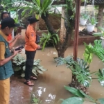 Banjir Rendam Pemukiman di Bojonggede Akibat Hujan Deras dan Tembok Jebol