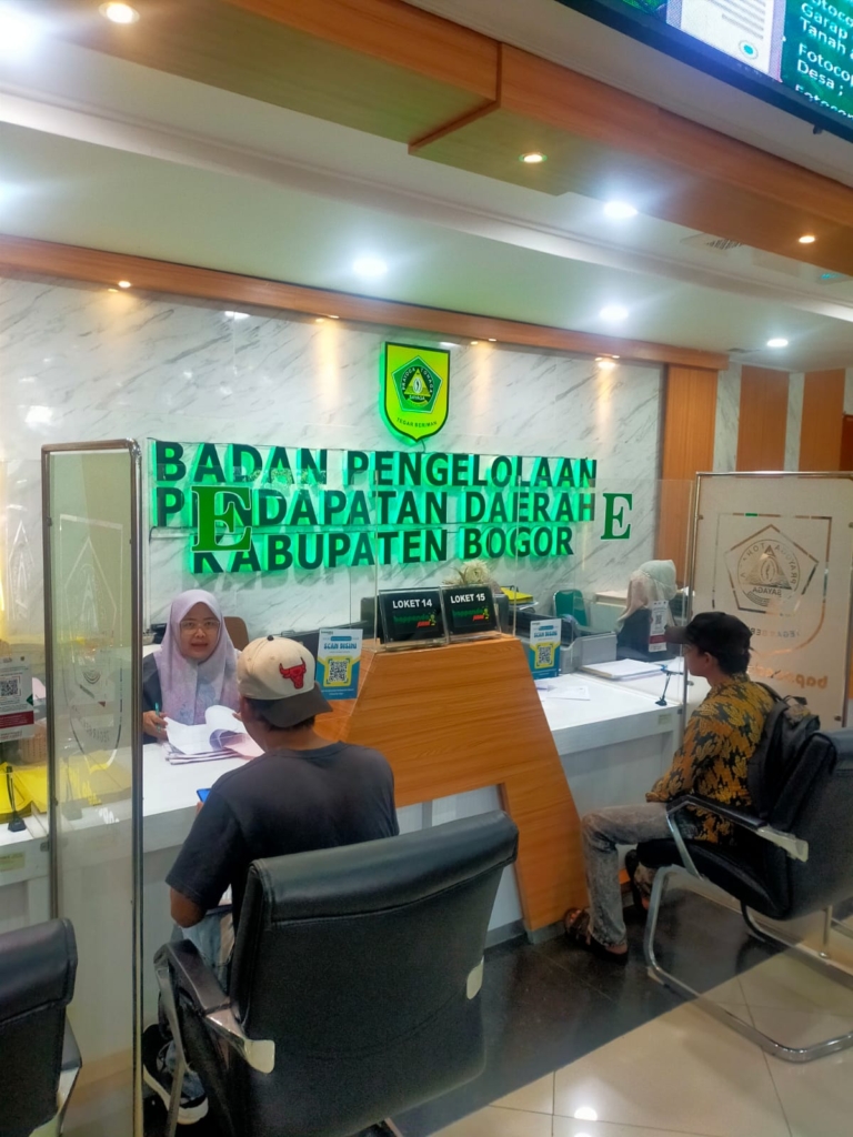 Bayar Pajak Kini Bisa di Kantor Kecamatan, Bupati Bogor Bentuk 34 Satuan Pelayanan