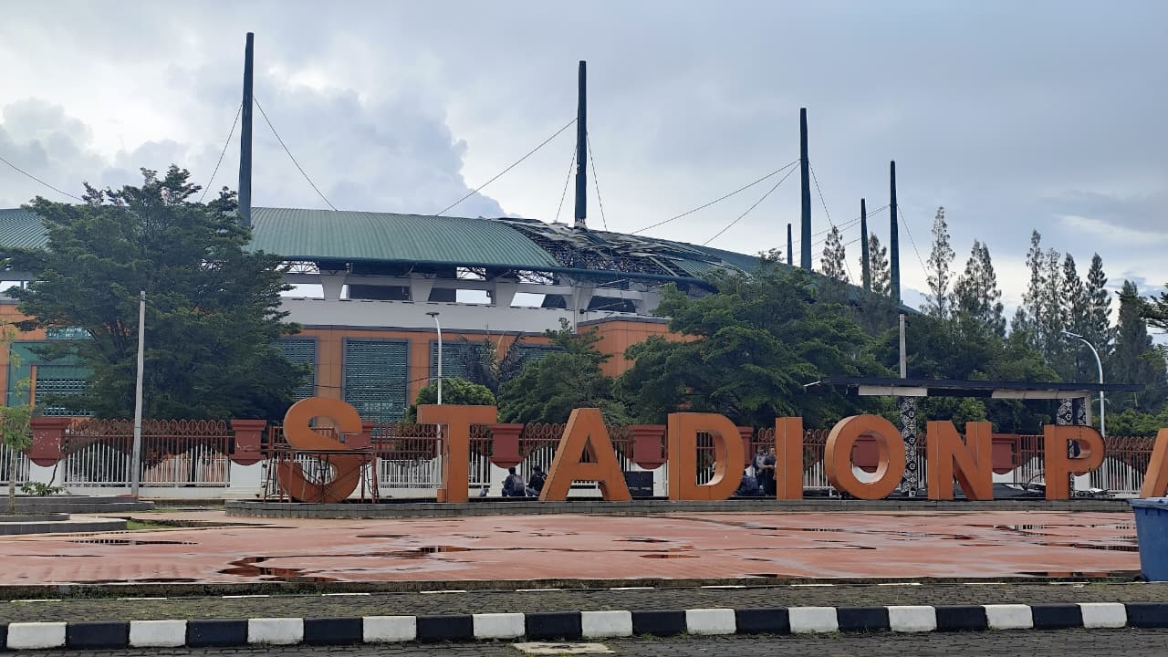 Pasca Puting Beliung, Kerusakan Stadion Gelora Pakansari Ditaksir Hingga Rp1 Miliar
