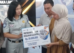 Jasa Raharja Serahkan Santunan Rp50 Juta untuk Korban Tewas Kecelakaan di Cibinong