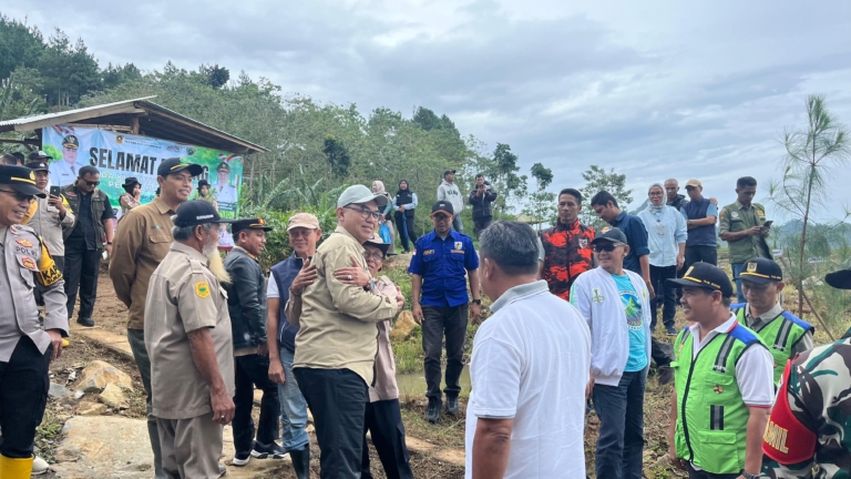 Sekda Kabupaten Bogor Ajak Masyarakat Bersama-sama Pulihkan Kawasan Sukamakmur