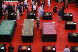 Warga Bogor Mengaku Merinding Saat Lihat Artefak Rasulullah SAW