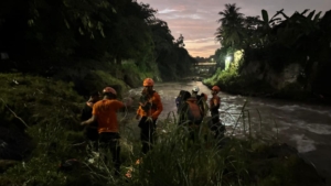 Bocah 8 Tahun Terseret Arus Sungai Cisadane, Tim Gabungan Lakukan Pencarian