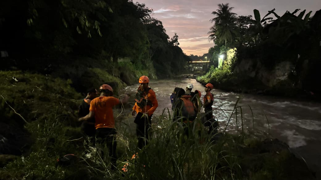 Bocah 8 Tahun Terseret Arus Sungai Cisadane, Tim Gabungan Lakukan Pencarian