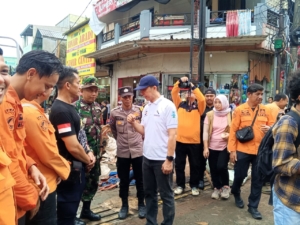 Jumat Bersih di Suryakencana, Dedie A. Rachim Kerahkan 60 Ton Sampah Demi Pertahankan Adipura