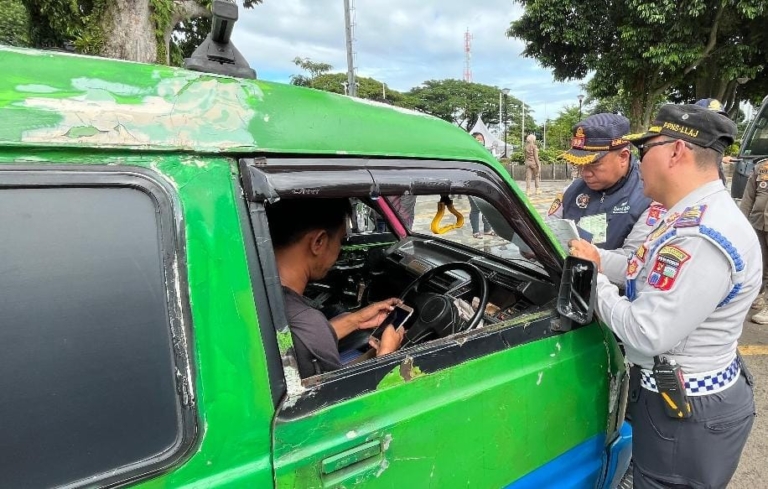 Dishub Kota Bogor Lanjutkan Razia Angkot Usia di Atas 20 Tahun Usai Perwali Terbit