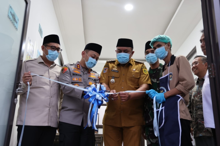 Bupati Bogor dan Kapolres Resmikan Dapur SPPG ke-9 di Cibungbulang