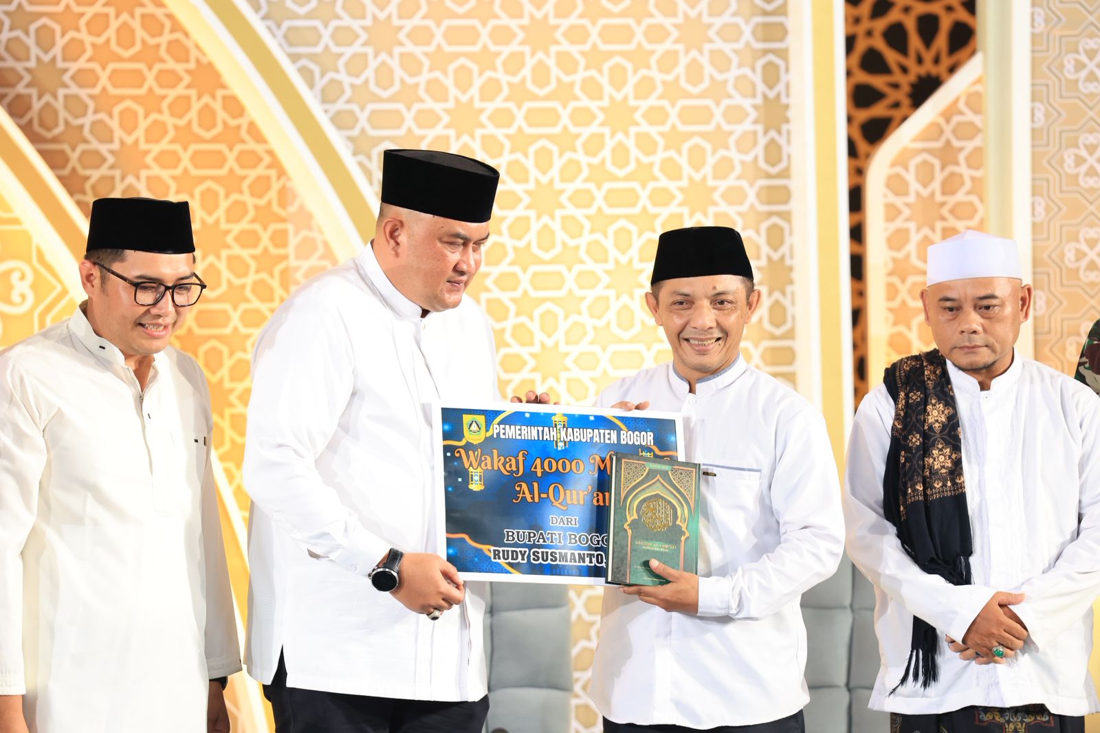 Bupati Bogor Ajak Warga Amalkan Nilai Al-Qur’an di Momentum Nuzulul Quran