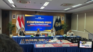 13 Pria WN Jepang Diamankan Setelah Melakukan Scam Online di Sentul Bogor