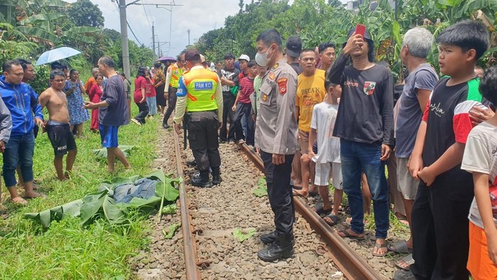 Pria Tabrakan Diri ke KRL di Bawah Fly Over Cikaret Bogor, Dugaan Adanya Masalah Ekonomi
